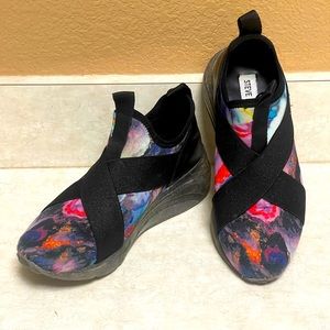 Steve Madden sneakers
